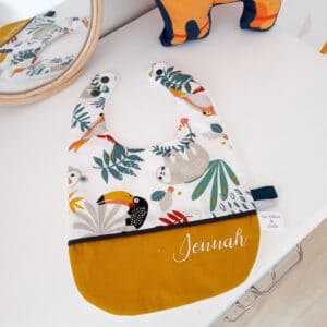 Bavoir Modèle Papaya Et Uni Curry (1)
