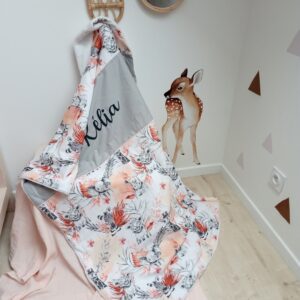 couverture, crème, camel et animaux de la forêt (copie)