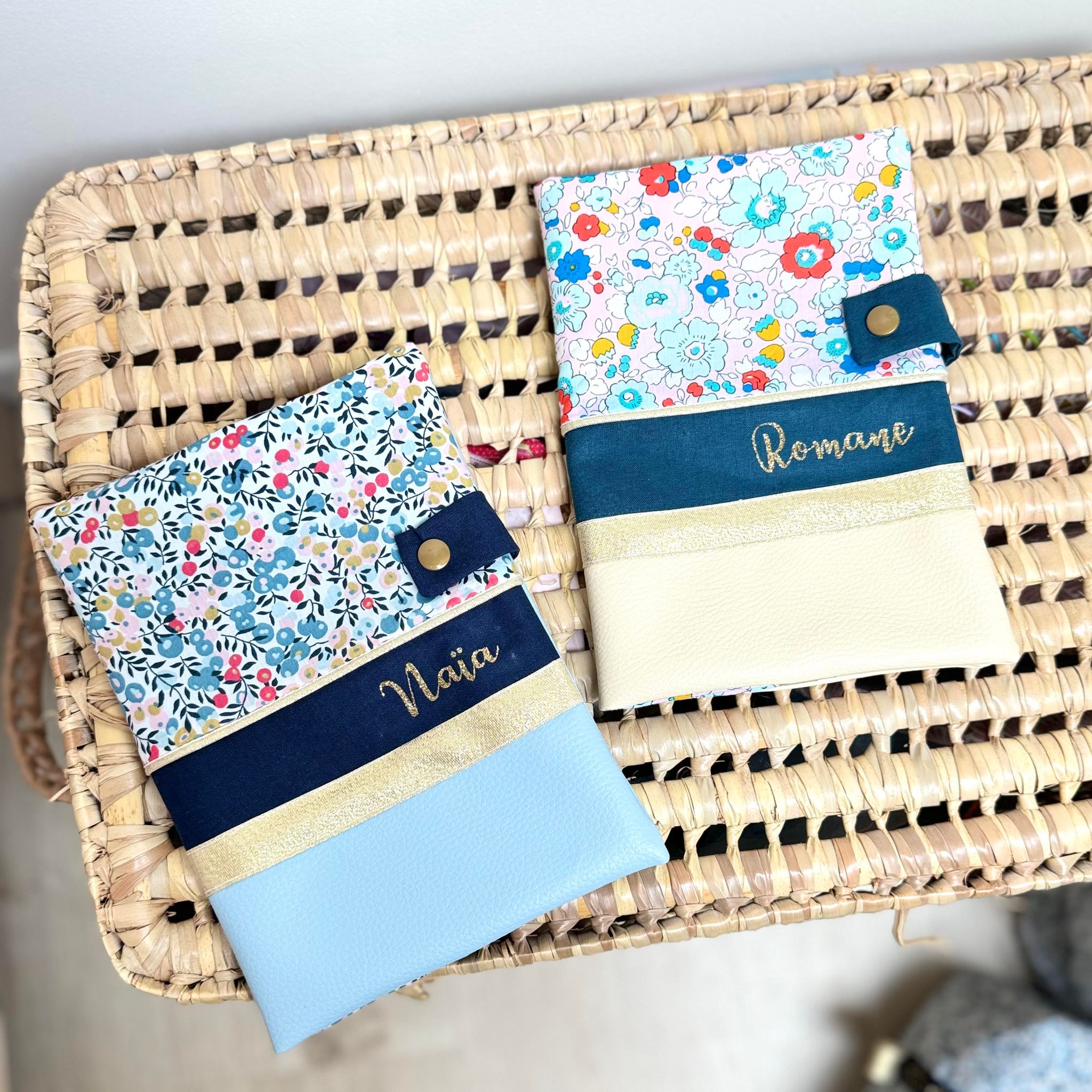 protège carnet de santé, liberty poppy forest et simili kaki (copie)