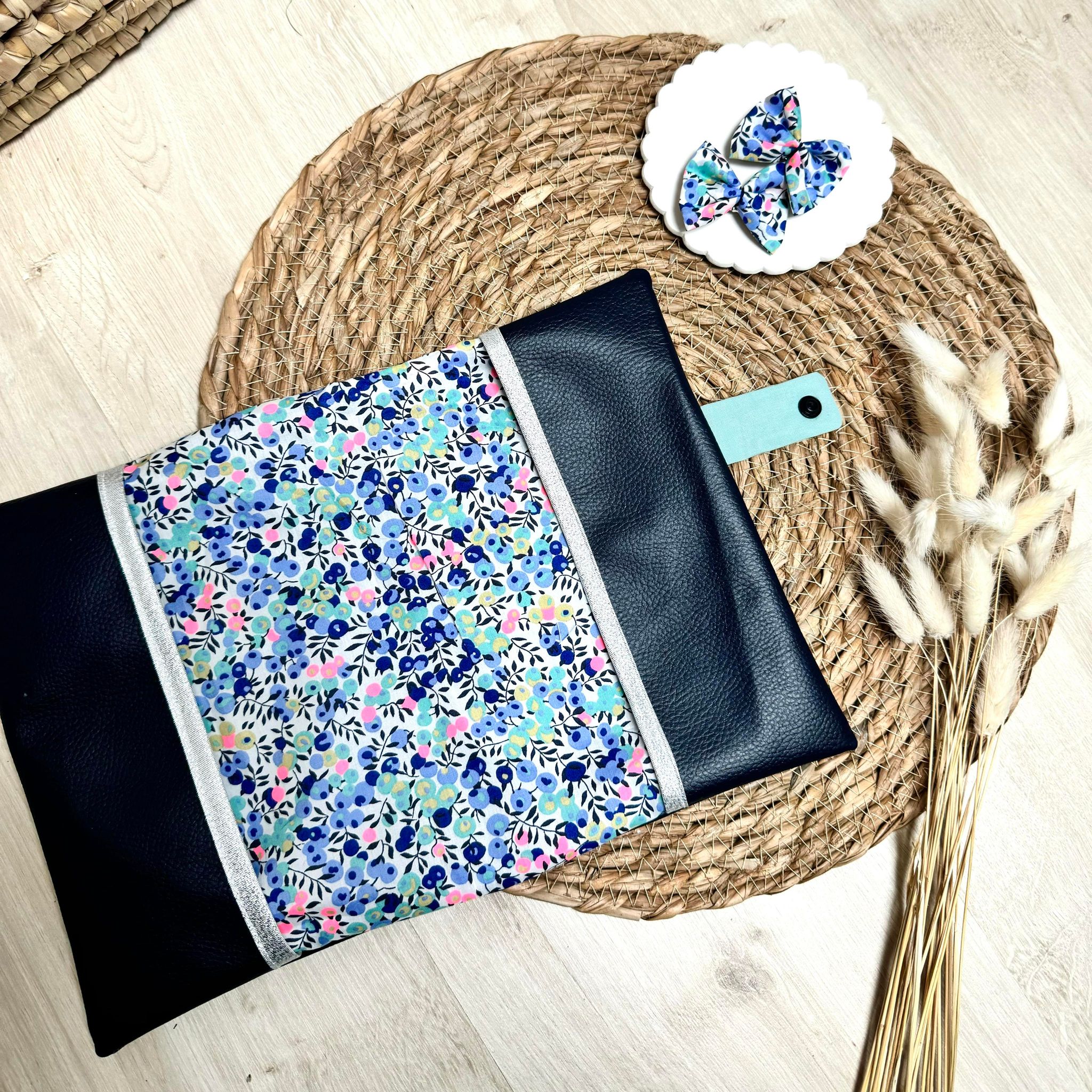 protège carnet de santé, liberty poppy forest et simili kaki (copie)