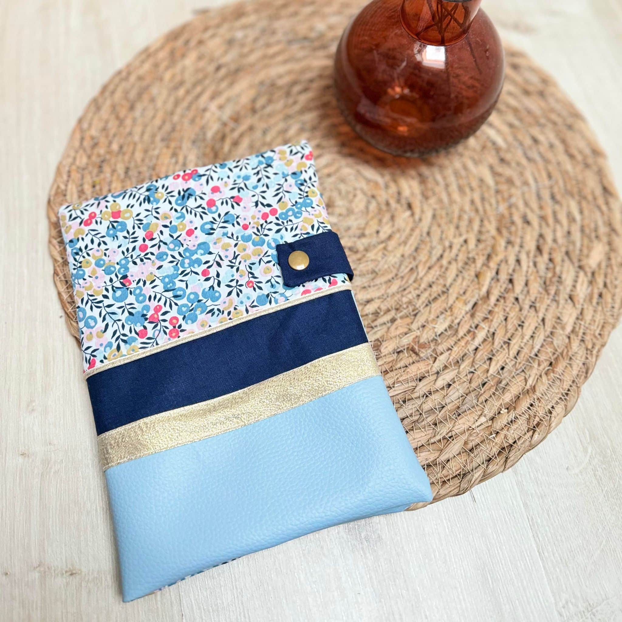 protège carnet de santé, liberty poppy forest et simili kaki (copie)