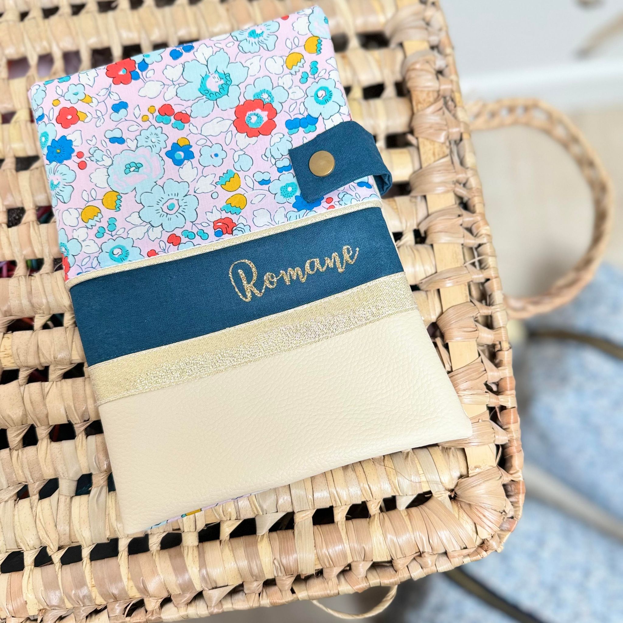 protège carnet de santé, liberty poppy forest et simili kaki (copie)