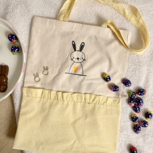 panier pour pâques, fleuri marine et uni corail (copie)