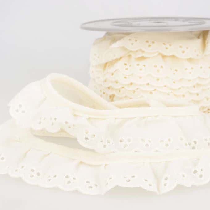 ruban broderie anglais