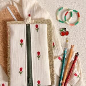 trousse plate élastiquée, double gaze fleurette (copie)